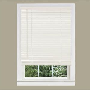 Cordless Morning Star Light Filtering Window Blind (Alabaster, 35" x 72")